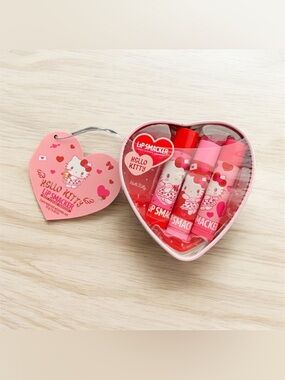 NEW Set of 3 Hello Kitty Lip Smacker in Heart Collector Tin Flavoured Lip Balms